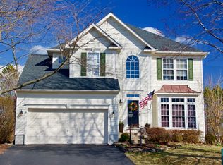 14020 Sterling Point Dr, Gainesville, VA 20155
