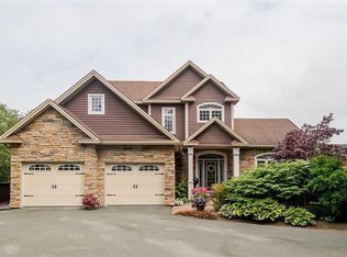 8 Carriage Lane, St. John's, NL A1E6J3