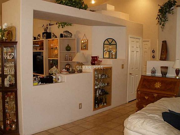 5th image of 847 Holly Lake Way