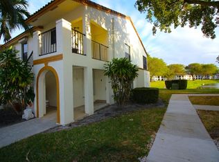 320 Olivewood Pl, Boca Raton, FL 33431