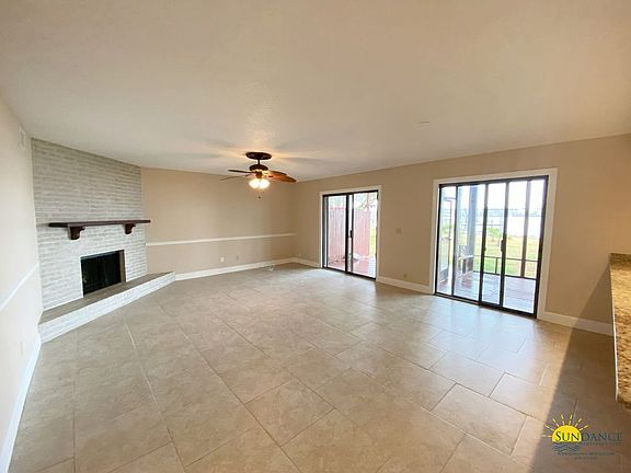 5th image of 105 Clifford Dr