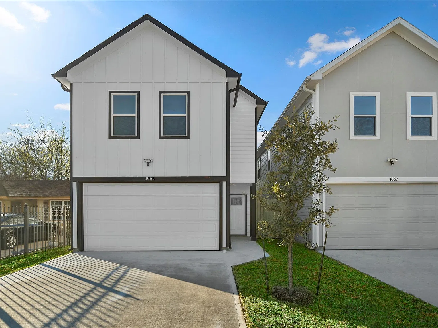 4 bed, 2.5 bath, 2157 sqft, $2,350 — Photo 1