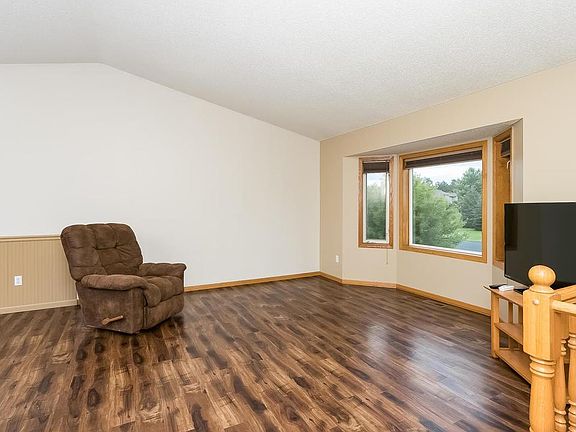 2nd image of 1873 223rd Ln NE