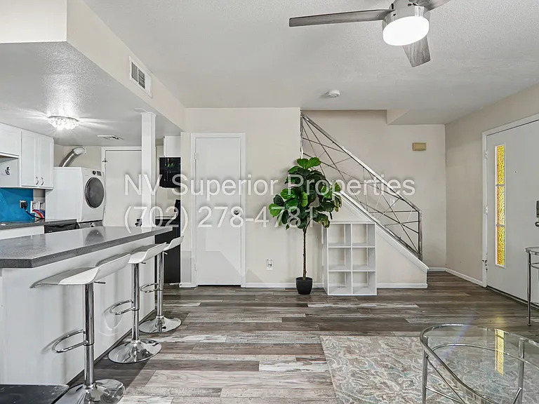 1401 Elizabeth Ave #2 — Photo 5