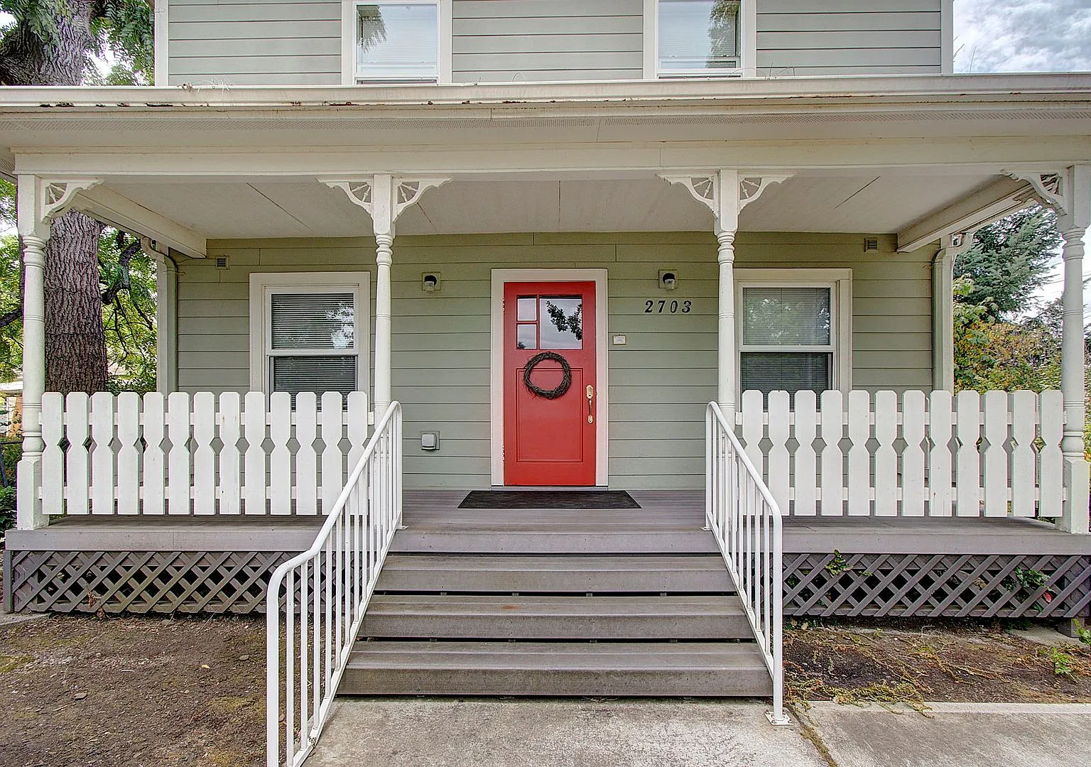 Brock 2703 4plex — Photo 2