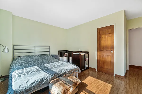 Sold by NYC Realty Brokers LLC | media 7