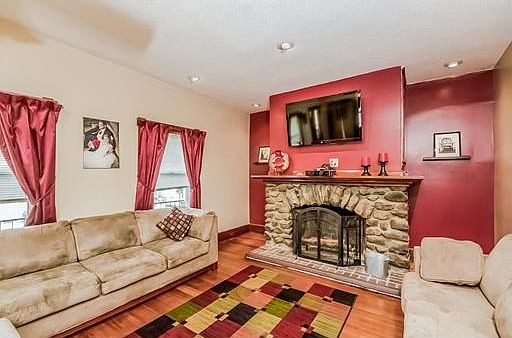 5th image of 255 Mount Pleasant St