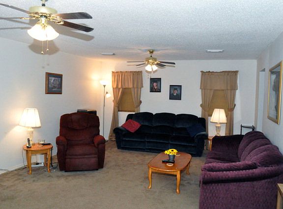 3rd image of 131 County Road 405