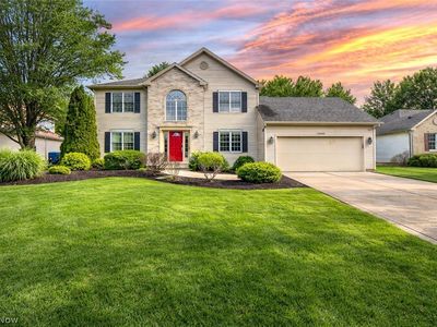 28580 Glen Hollow Ln, Olmsted Township, OH, 44138