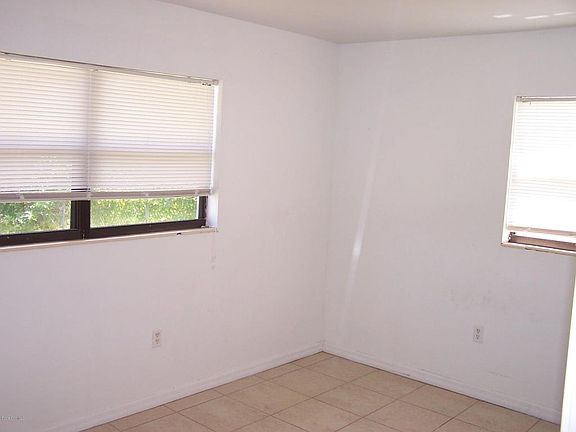 4th image of 1695 Craig Ave