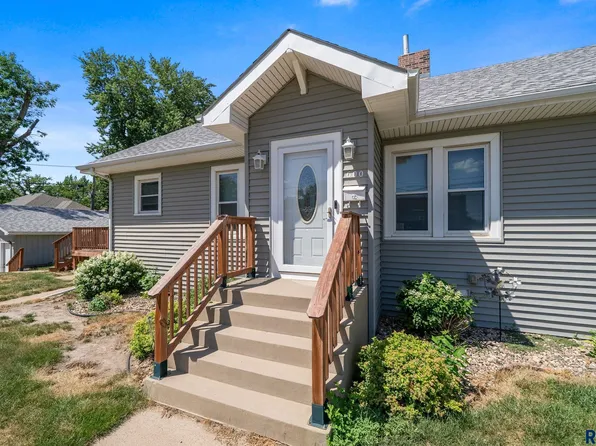 600 W 22nd St, Sioux Falls, SD 57105