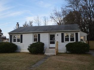 8 Nottingham Rd, Pennsville, NJ 08070