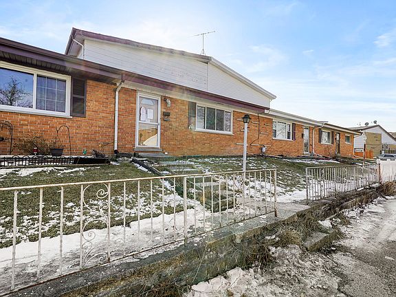 3rd image of 9454 Park Ln