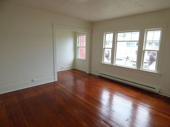 4th image of 519 S Oak St #11