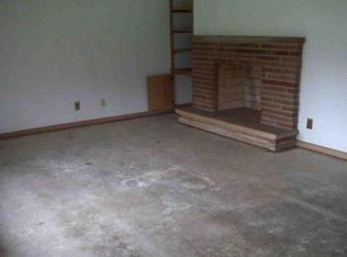 20701 Selfridge Pkwy, Highland Hills, OH 44122