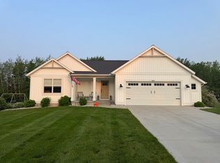 9241 Shoreway Dr, West Olive, MI 49460