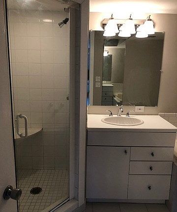 5th image of 2626 N Lakeview Ave APT 804