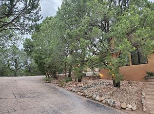 1011 Calle Lento, Santa Fe, NM 87501