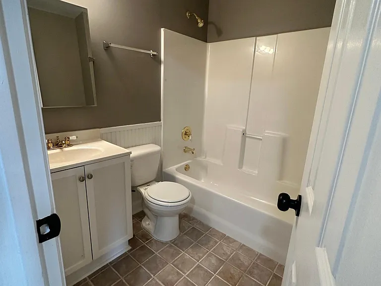 4830 Hampton Square Dr — Photo 22