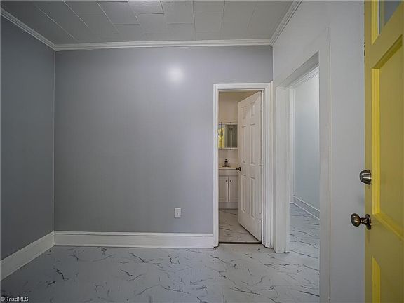 3rd image of 1326 Maryland Ave