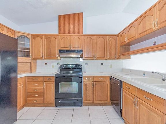 4th image of 1111 Alicante Ave