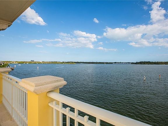 5th image of 7 Royal Palm Pointe Ph W