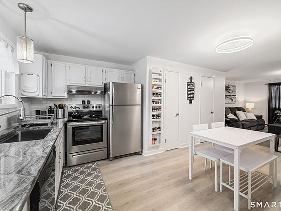 2nd image of 1081 New Haven Road APT 6G