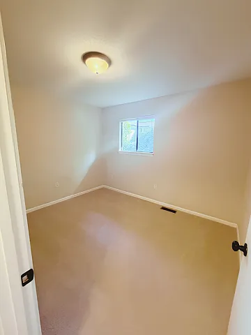 105 Briarview Cir — Photo 15
