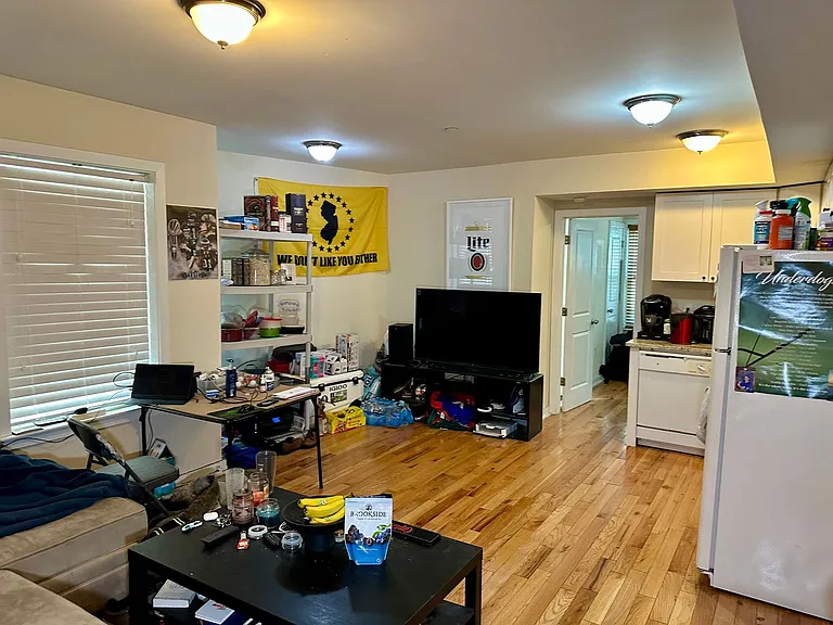 4442 Cresson St — Photo 1