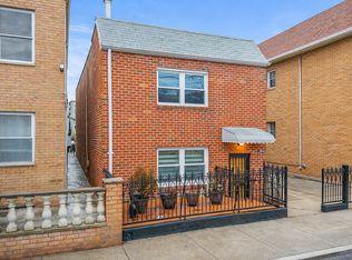 2844 47th St, Astoria, NY 11103