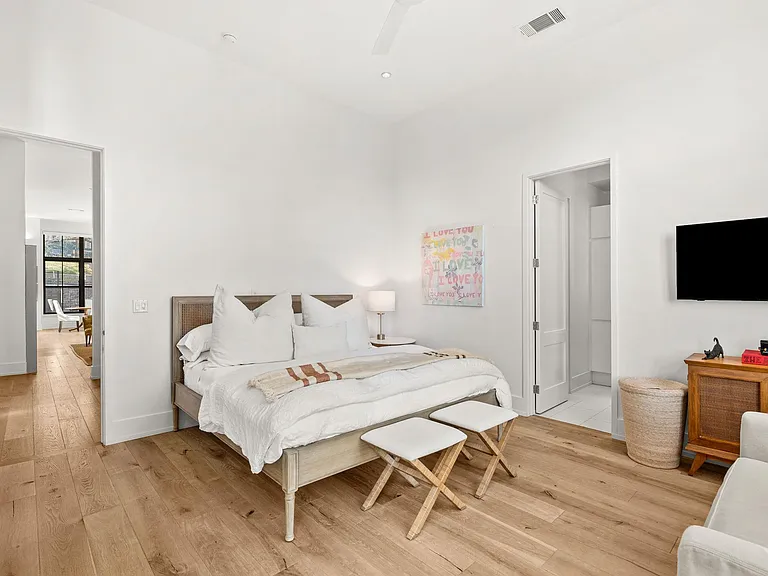 615 Harthan St — Photo 18