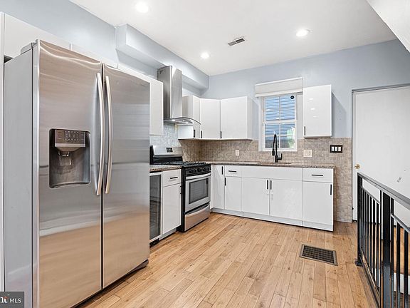 4th image of 4206 Westminster Ave
