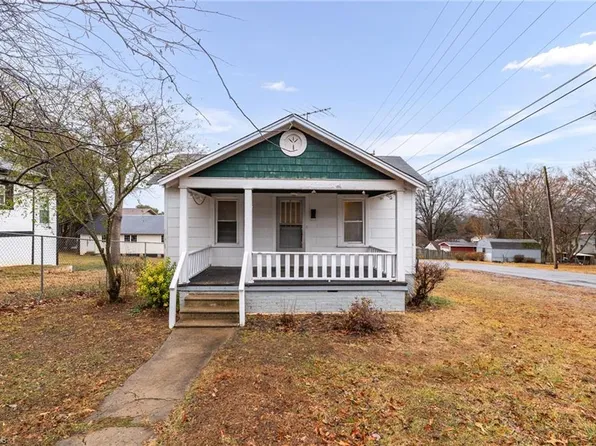 813 Watson St, Reidsville, NC 27320