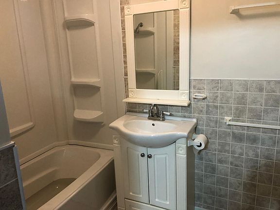 2nd image of 667 1/2 Madigan Ave #2