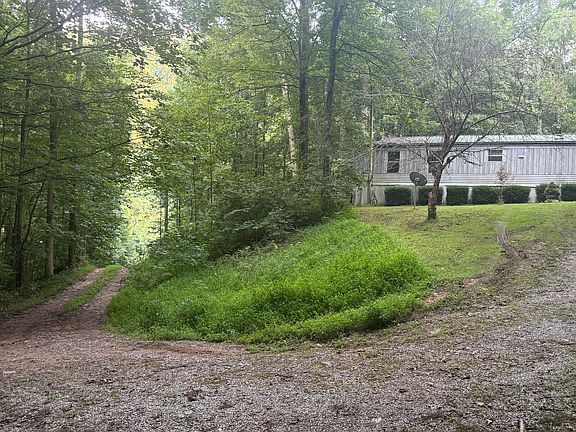 3rd image of 2508 Snake Hollow Rd