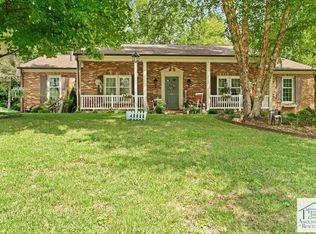 1917 Dundee Ln, Martinsville, VA 24112