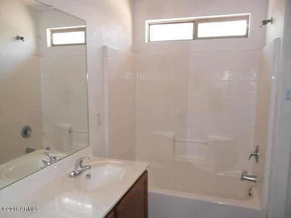 5th image of 449 N Aletta