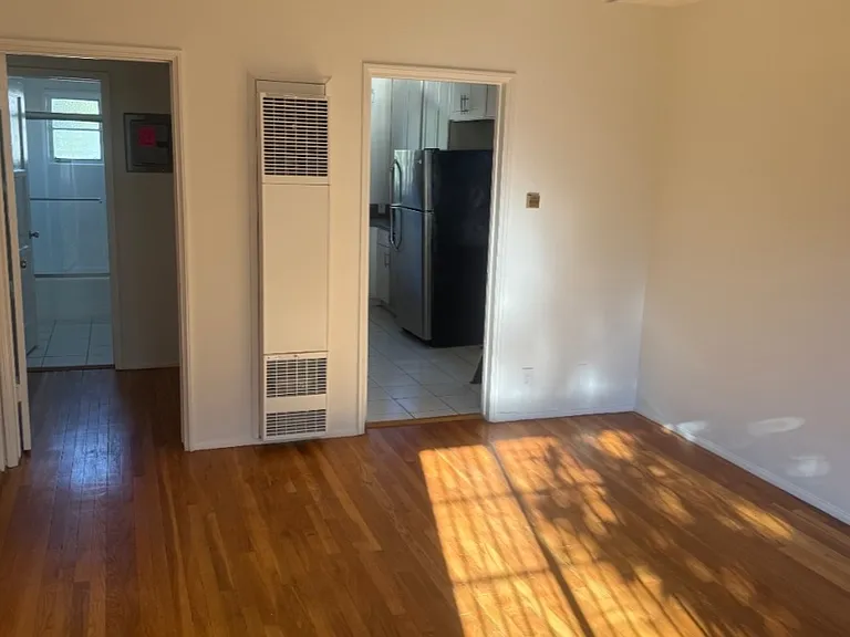 328 N Louise St #106 — Photo 2