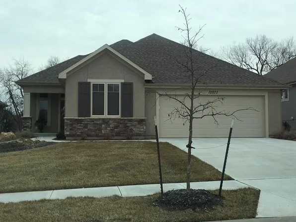 13761 Quigley St, Overland Park, KS 66221
