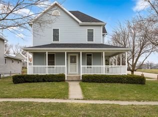 109 Fremont St NE, Blairstown, IA 52209