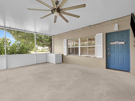 2nd image of 3513 SW Sunset Trace Cir