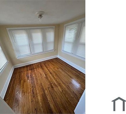 3rd image of 1425 N Church St #2