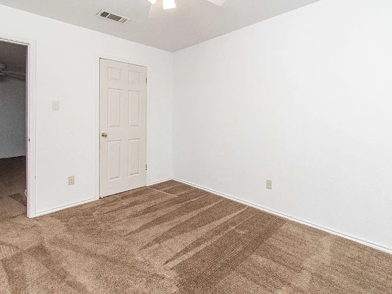1703 Cedarhill Dr #B — Photo 12