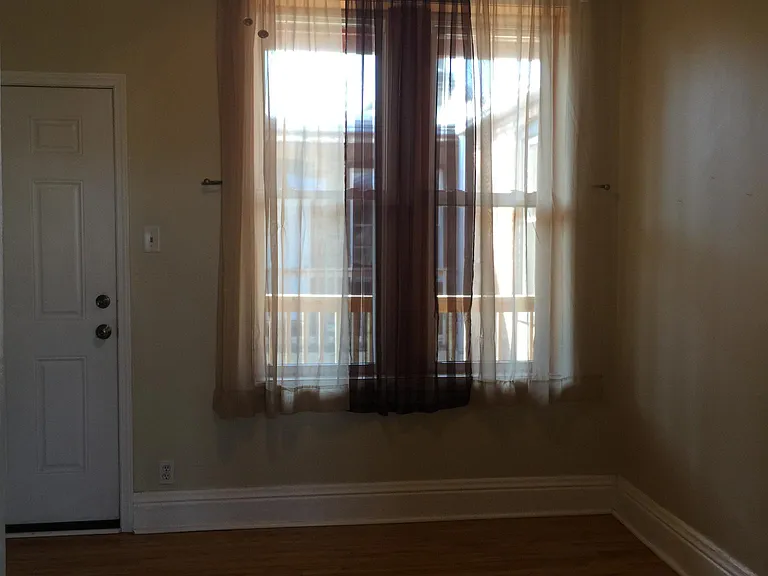 2251 S California Ave #3R — Photo 3