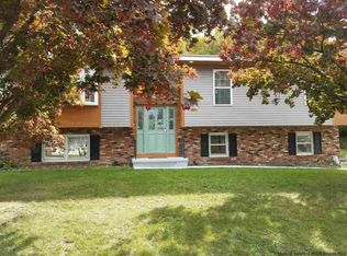 68 Breezy Hts, Marlboro, NY 12542