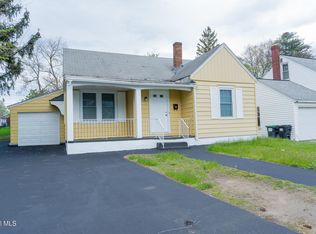 1311 Curry Rd, Schenectady, NY 12306