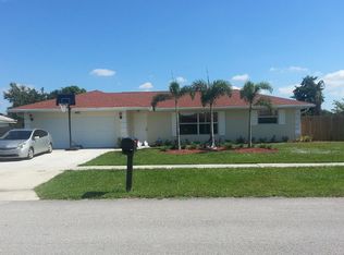1482 Wyndcliff Dr, Wellington, FL 33414