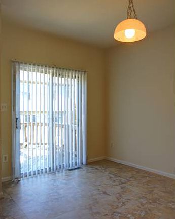 Dining & access to Patio