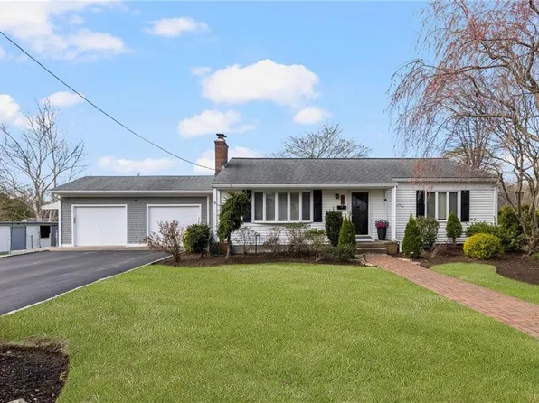 94 Virginia Ave, East Greenwich, RI 02818