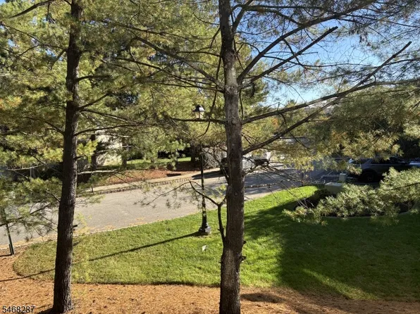 714 Brittany Dr BLDG 7 #14, Wayne Twp., NJ 07470